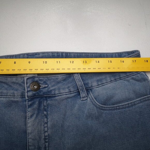 NWT Parasuco Ladies Size 14 Mid Rise Classic Fit w/ Tummy Control Jean Shorts - Picture 11 of 13